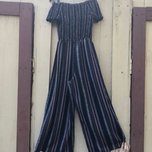 Off the shoulder jumper